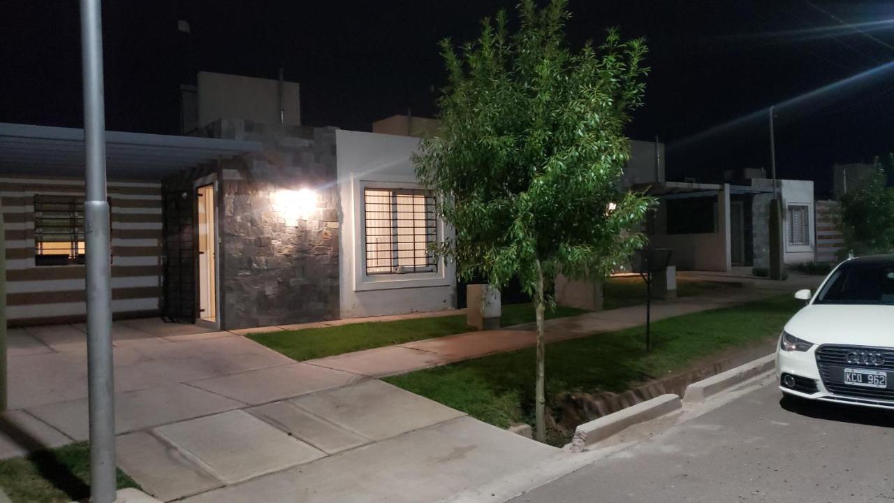 Вилла La Casita De Lujan Лухан-де-Куйо Экстерьер фото